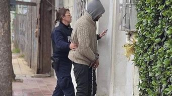 imputaron homicidio especialmente agravado en modalidad de omision impropia, al hijo de la mujer hallada sin vida en santa lucia