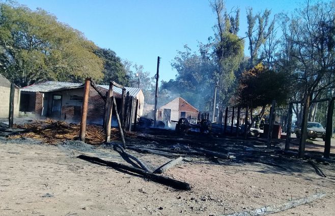 Este lunes autoridades evaluarán las pérdidas del incendio ocurrido en Tacuarembó.