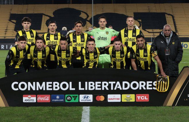 Foto: FocoUy. Peñarol en Copa Libertadores 2025.