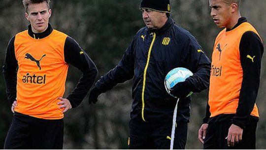 Bressan, Polilla Da Silva, Guzmán Pereira, Peñarol