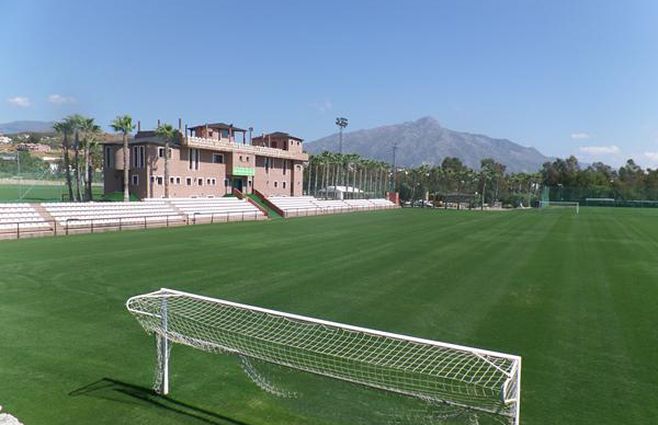 Marbella Football center un complejo deportivo con varias canchas. AFA dice que no costará un peso.