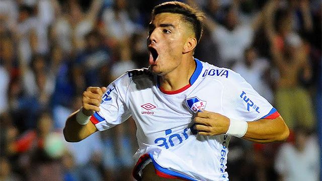 Se juega la fecha: Racing le da vuelta el partido a Liverpool, Danubio le  ganó 2-1 a Peñarol