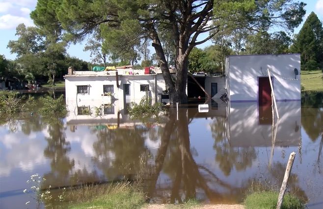 inundaciones-canelones-casa-familia-marzo-2024.jpg