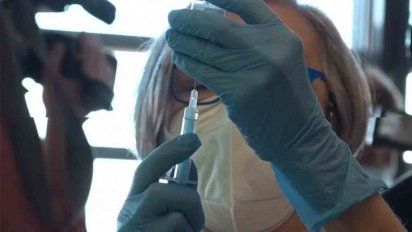 ¿que franja etaria es la mas vacunada contra el covid-19  y cual es la mas rezagada?