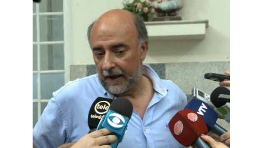 Pablo Mires vota domingo