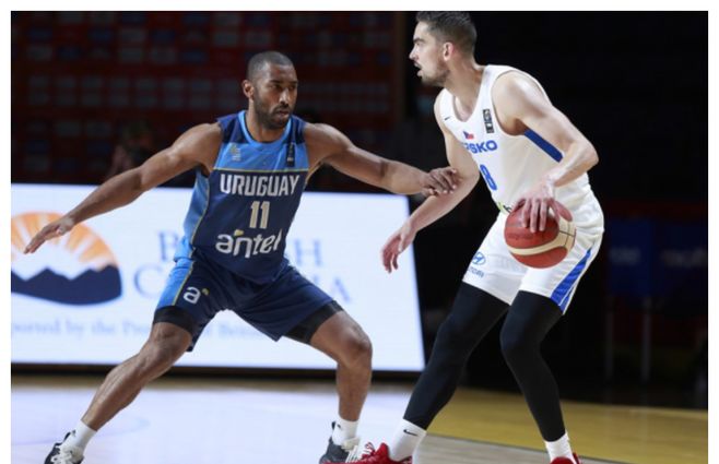 Frente a República Checa, Jayson Granger fue otra vez figura de Uruguay