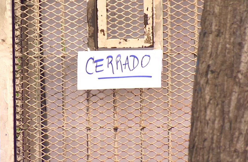 Foto: Subrayado. El quiosco amaneció cerrado, este martes.