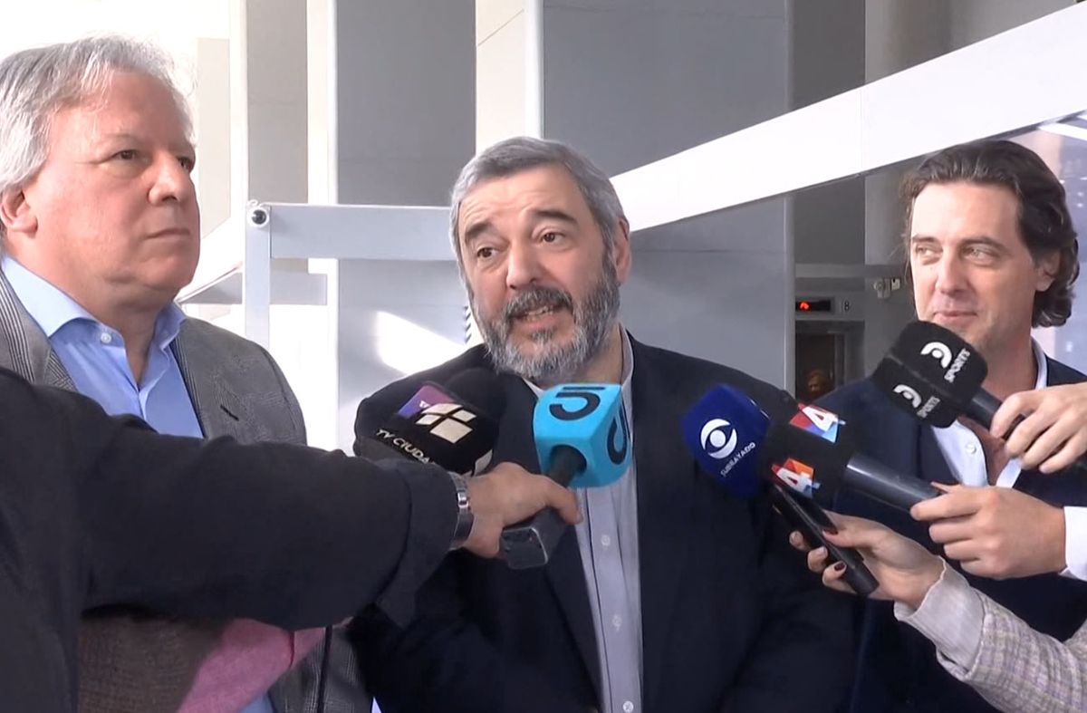 Conformaron comisión encargada de coordinar preparativos para el Mundial 2030; no se descartan más partidos en Uruguay