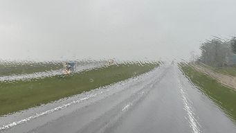 tormentas y lluvias: ceso alerta naranja, pero se mantiene la de color amarillo para parte del pais