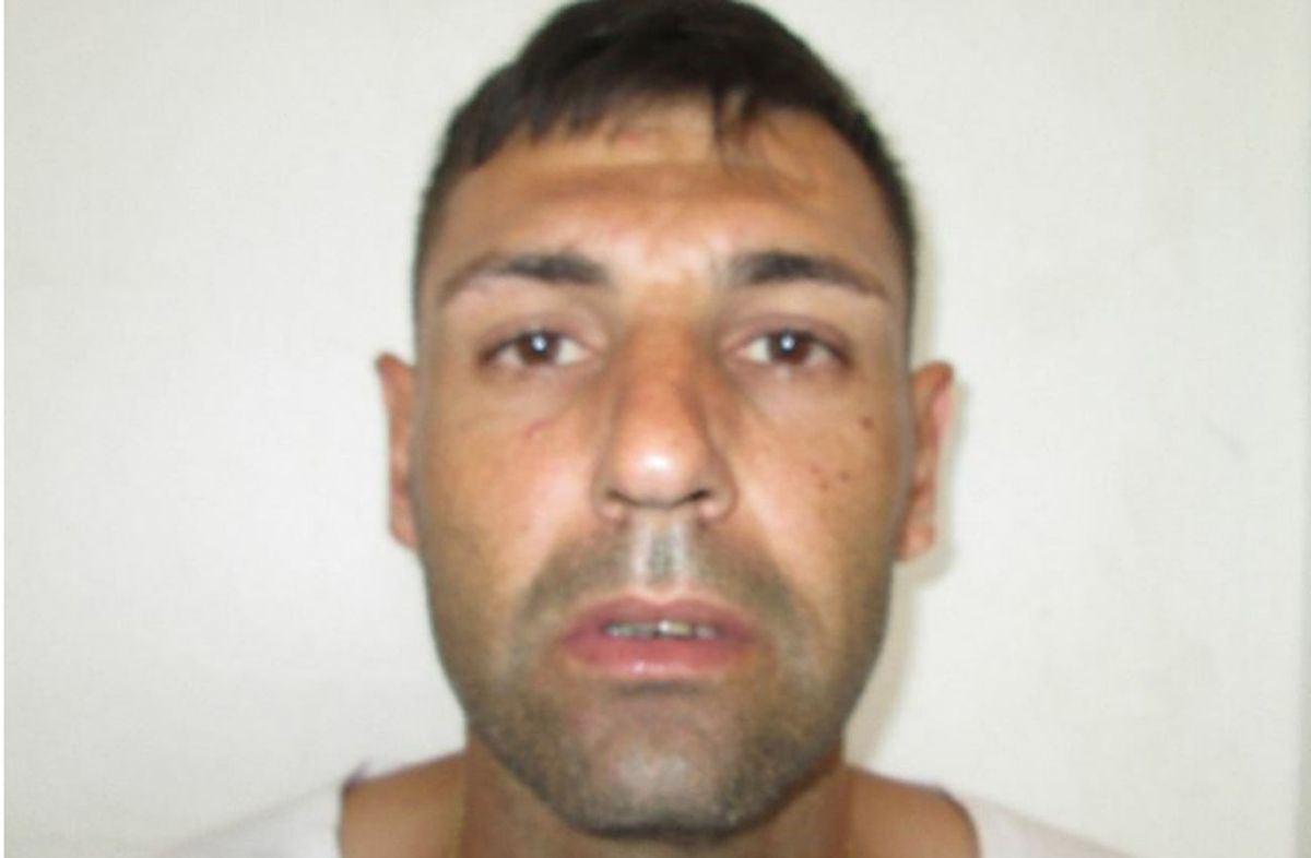 Miguel Ángel Leal da Costa Porto nació el 15 de marzo de 1982. Miguel Ángel Leal da Costa Porto nació el 15 de marzo de 1982.