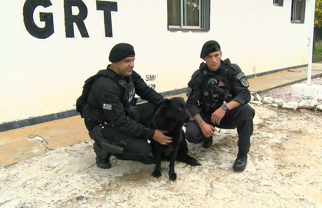 policias-con-jari-busqueda-hombre-desaparecido