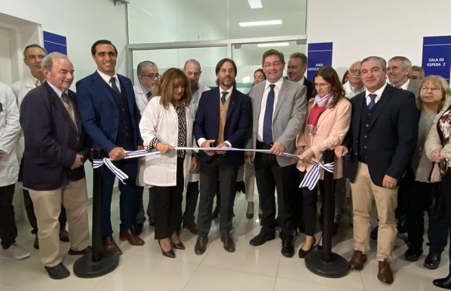lacalle-pou-inauguración-radioterapia-pereira-rossell.jpg