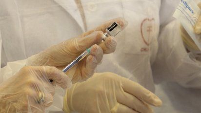 lacalle pou estima que a fin de mayo estaran vacunados todos los mayores de 70 anos