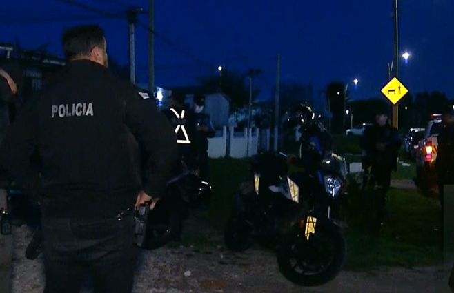 policiales-machete-discusión