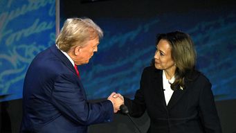 a un mes de las elecciones, las encuestas dan a trump y a harris empatados en la intencion de voto