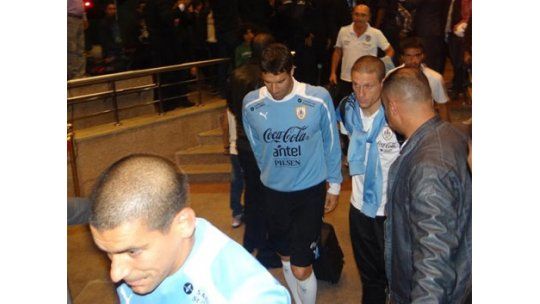 Uruguay ya está en Aman para el partido con Jordania