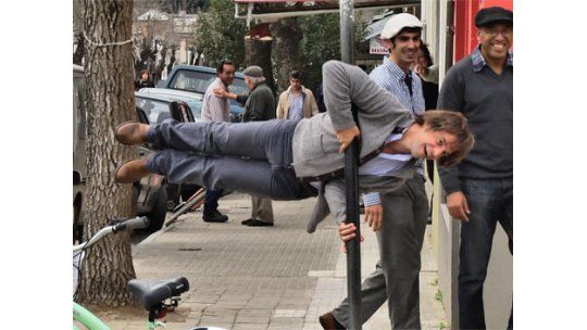 Lacalle Pou reivindicó su acrobacia de “la bandera” y fue por más