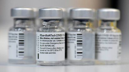 si pfizer tarda mas de 15 dias, sector salud se vacunara con sinovac