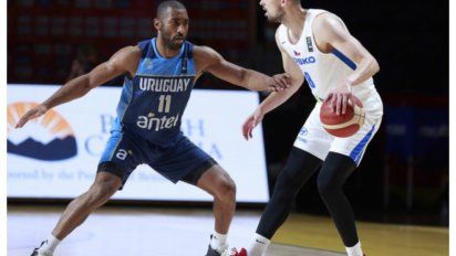 Frente a República Checa, Jayson Granger fue otra vez figura de Uruguay