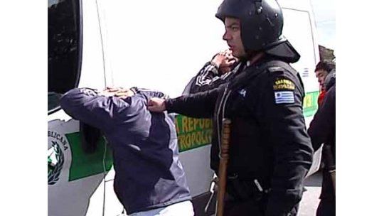 Mirá cuándo la policía te puede pedir documentos y detenerte