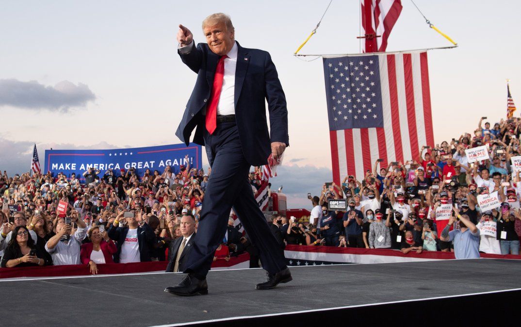 El presidente de Estados Unidos, Donald Trump, continúa su campaña en Stanford, Florida.
