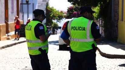 Policías en el programa verano azul. Foto: archivo.
