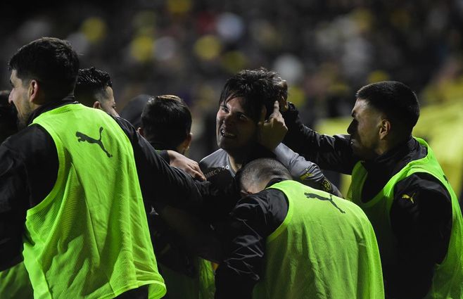 Peñarol Wanderers Foco uy.jpeg