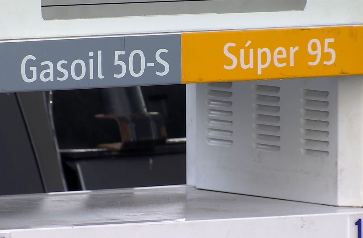 Oposición señala que el gobierno "hizo caja" con los combustibles en 2025 y que con eso podría haber evitado la suba de 7%
