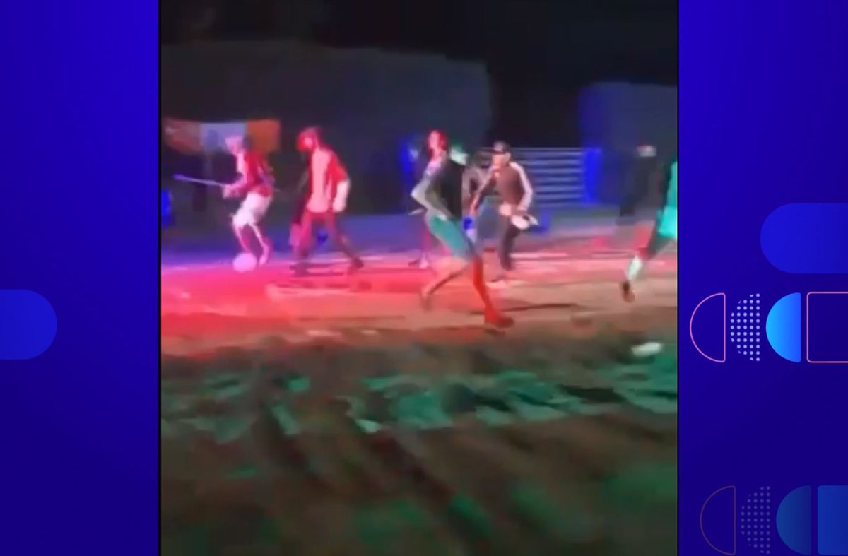 Captura de video cedido a Subrayado. Disturbios tras una pintada en la calle, en un cumpleaños de 15, termina en disturbios. Captura de video cedido a Subrayado. Disturbios tras una pintada en la calle, en un cumpleaños de 15, termina en disturbios.