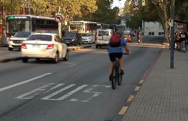 transito-autos-montevideo.jpg