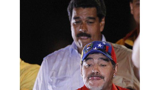 Venezuela: Maradona acompañó a Maduro en su cierre de campaña