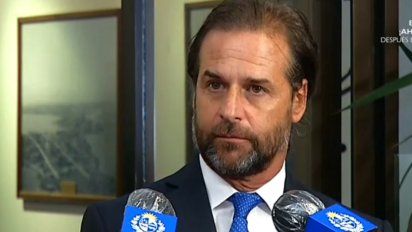 evaluacion del presidente en enero: 53% aprueba