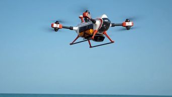 paysandu comienza a utilizar drones desarrollados para vigilancia y salvamento de personas en las playas