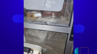 balaceras en marconi: comerciante se muda tras disparos que alcanzaron su almacen y policia patrulla la zona