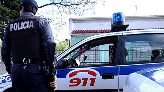 policía