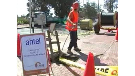 Conexión a internet por fibra óptica costará desde 790 pesos