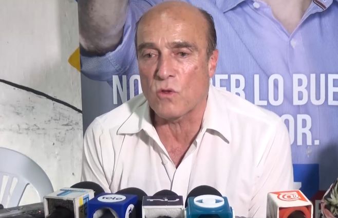 Martínez-FrayBentos.jpg