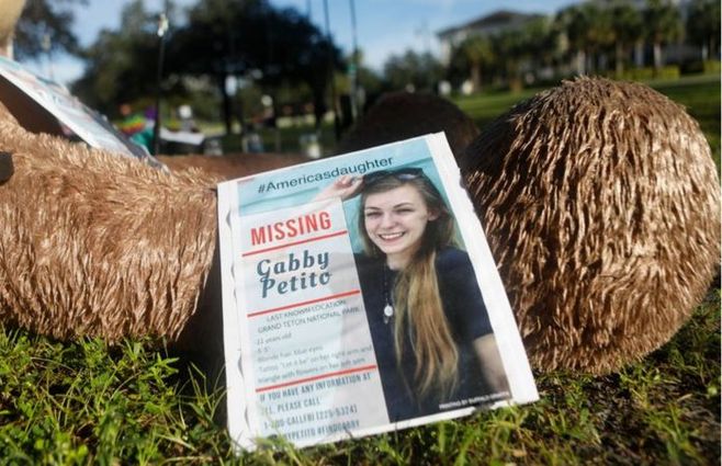 Pequeños ritos del público para recordar a Gabby Petito