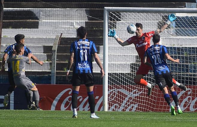 Liverpool-Peñarol clausura 2022 dante fernandez foco uy tanda 2 (2).jpeg