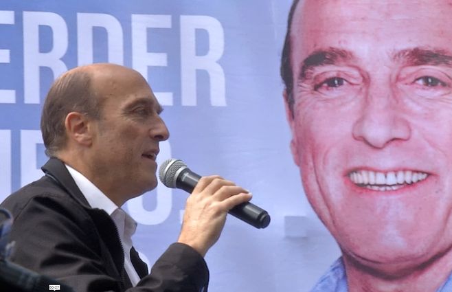 Martínez.jpg