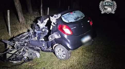 Siniestro Durazno: conductora de auto y guarda de microbús murieron tras choque frontal