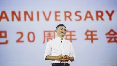 En setiembre de 2019 Jack Ma habla en un axcto por el 20 aniversario de Alibaba en Hangzhoul