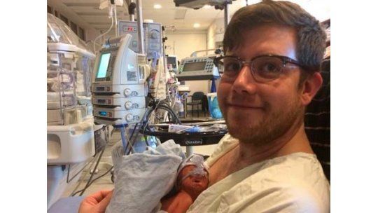 Mujer con muerte cerebral dio a luz y luego la desconectaron