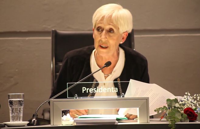 Foto: Graciela Villar cuando fue presidenta de la Junta Departamental de Montevideo.