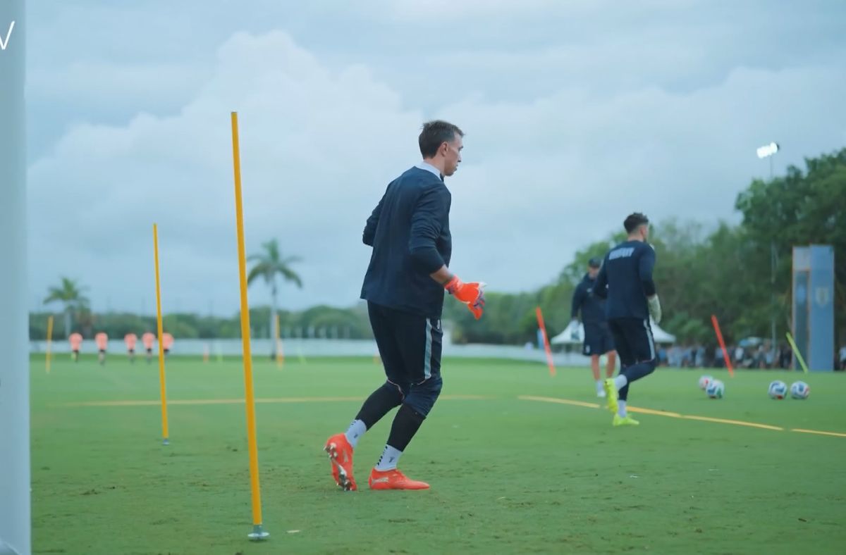 Fernando Muslera titular en el equipo probable de la Celeste de Marcelo Bielsa ante Arabia Saudita