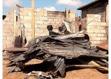 Un incendio dejó en la calle a una familia de Barros Blancos