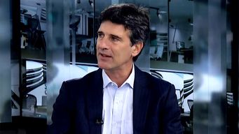 ¿cuales son las instituciones en las que los uruguayos mas y menos confian?