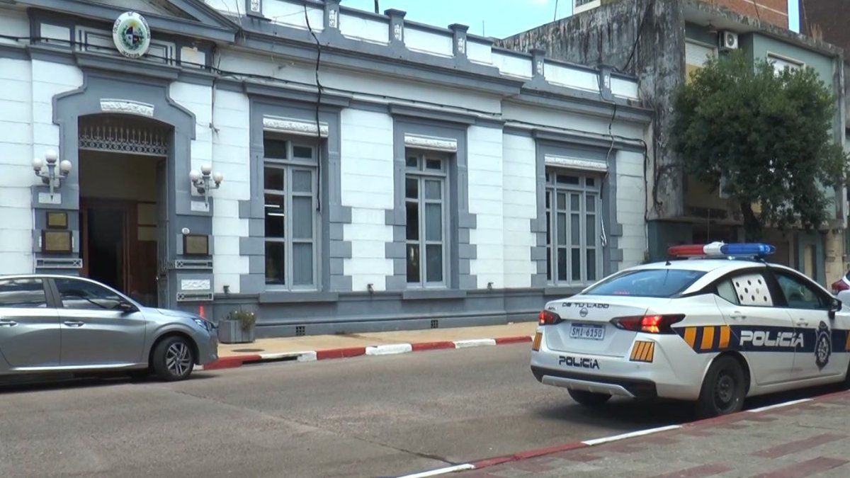 Policía encuentra un hombre muerto tras una riña en Tacuarembó; hay tres detenidos