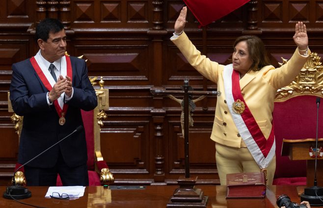 Dina Boluarte asumió como presidenta del Perú. Foto: AFP