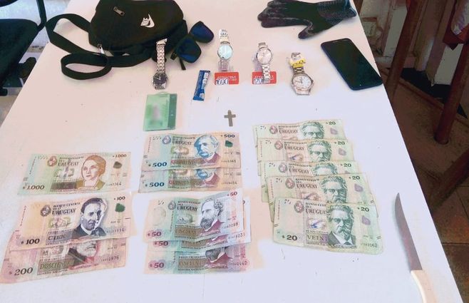 Foto cedida a Subrayado. Lo incautado a los adolescentes detenidos.